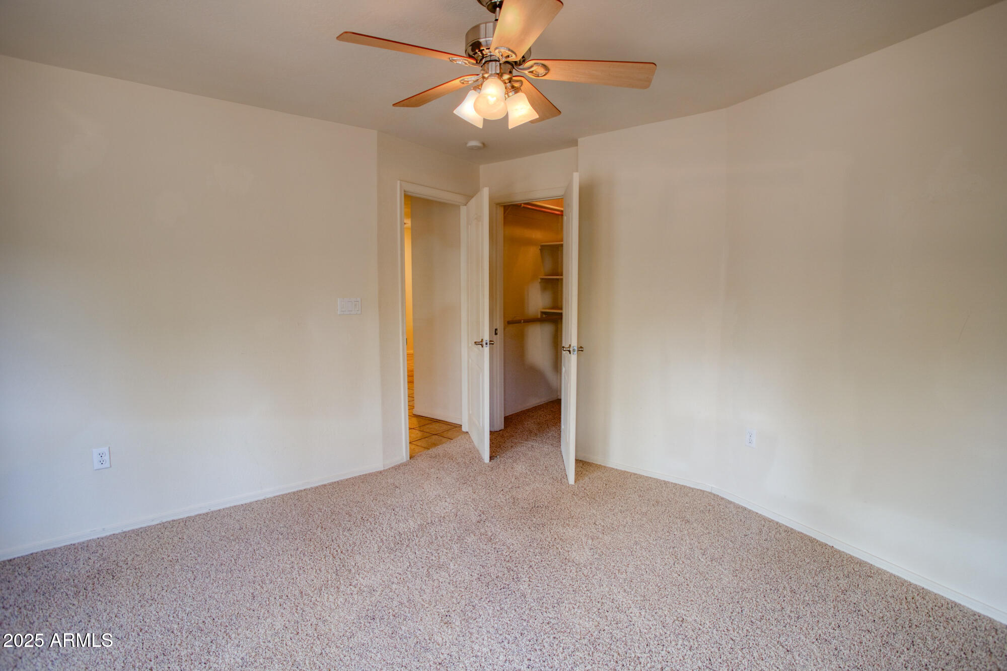 902 Rim Road Lakeside, AZ 85929 - Photo 25 of 55 Guest Bedroom LARGE