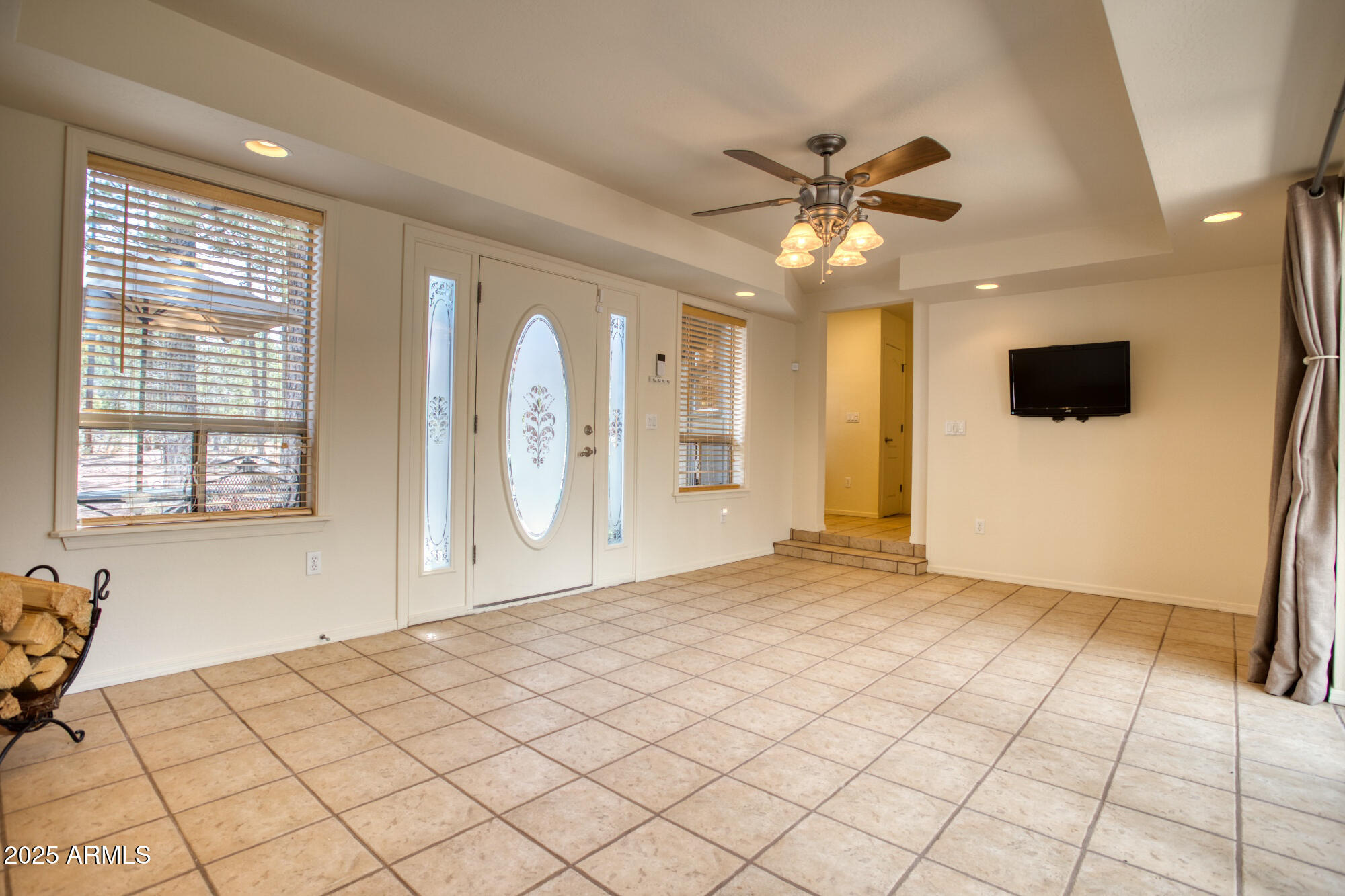 902 Rim Road Lakeside, AZ 85929 - Photo 28 of 55 Downstairs entry/office