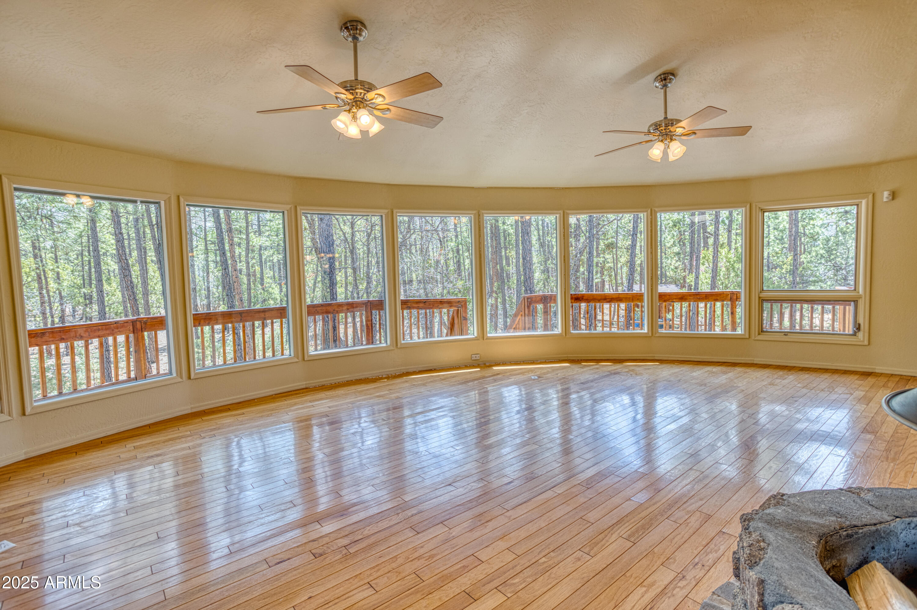 902 Rim Road Lakeside, AZ 85929 - Photo 31 of 55 Bringing the outside in