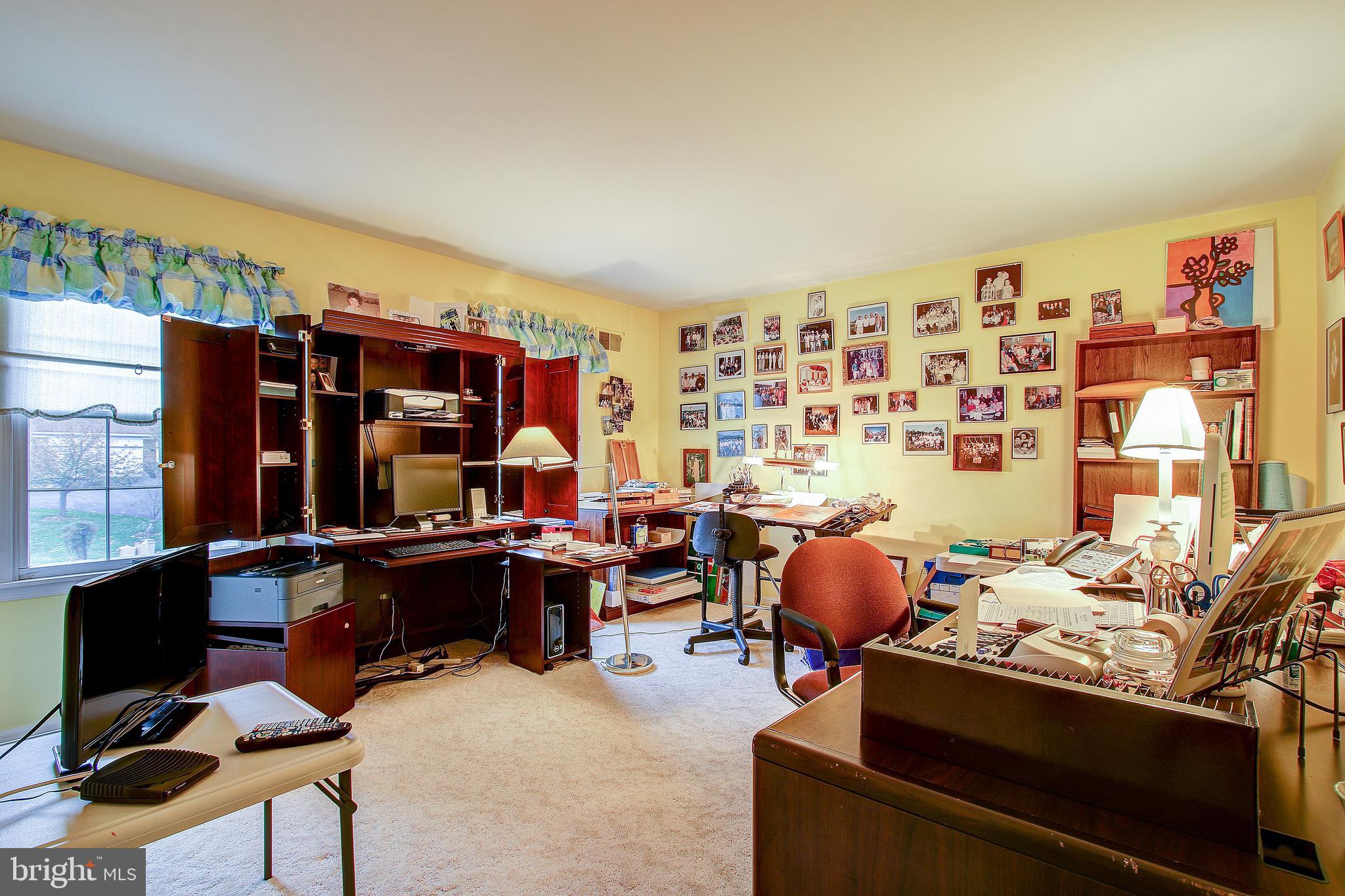 9605 Persimmon Tree Road Potomac, MD 20854 - Photo 18 of 32 Bedroom # 2