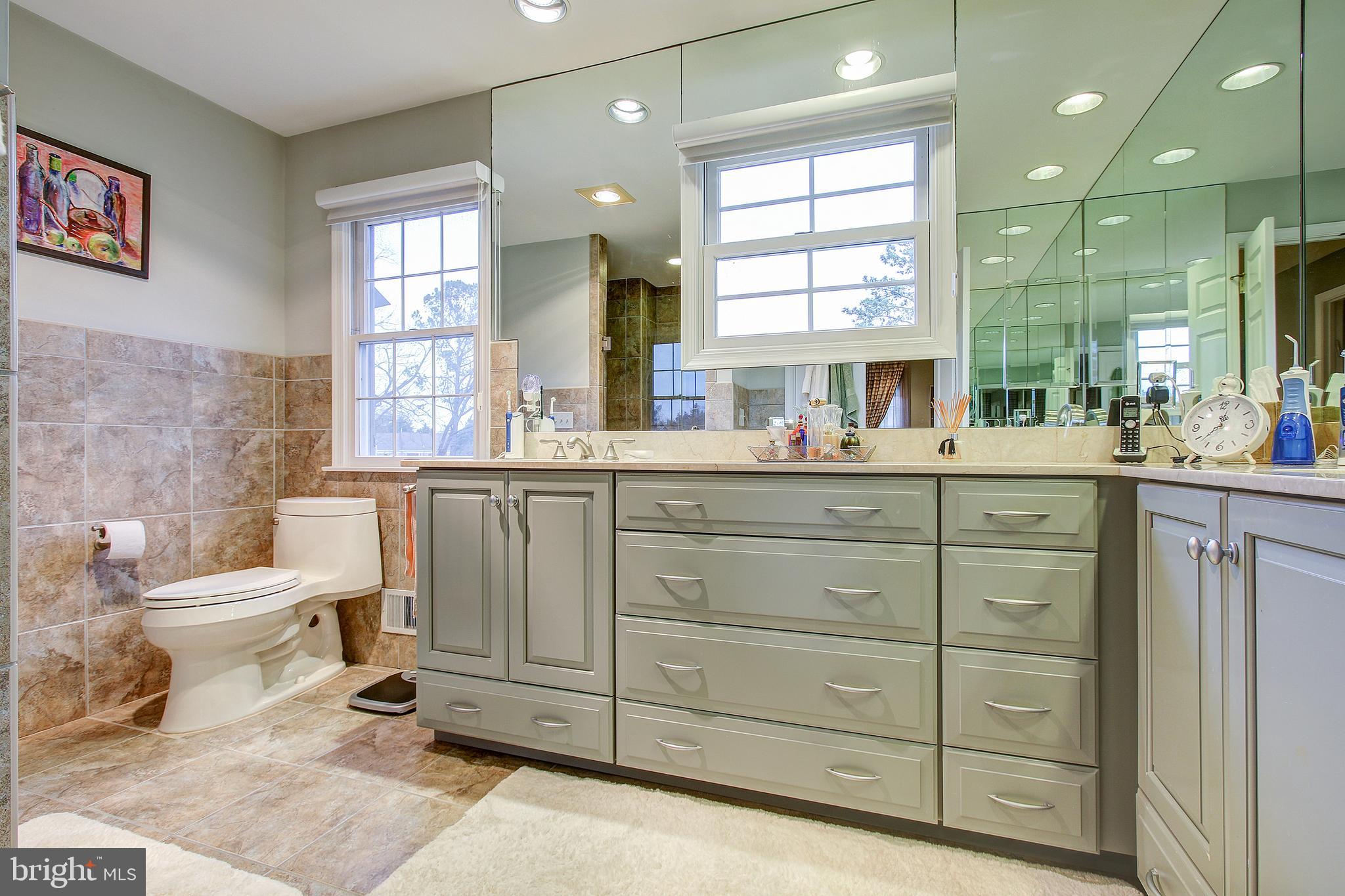 9605 Persimmon Tree Road Potomac, MD 20854 - Photo 27 of 32 Master Bath