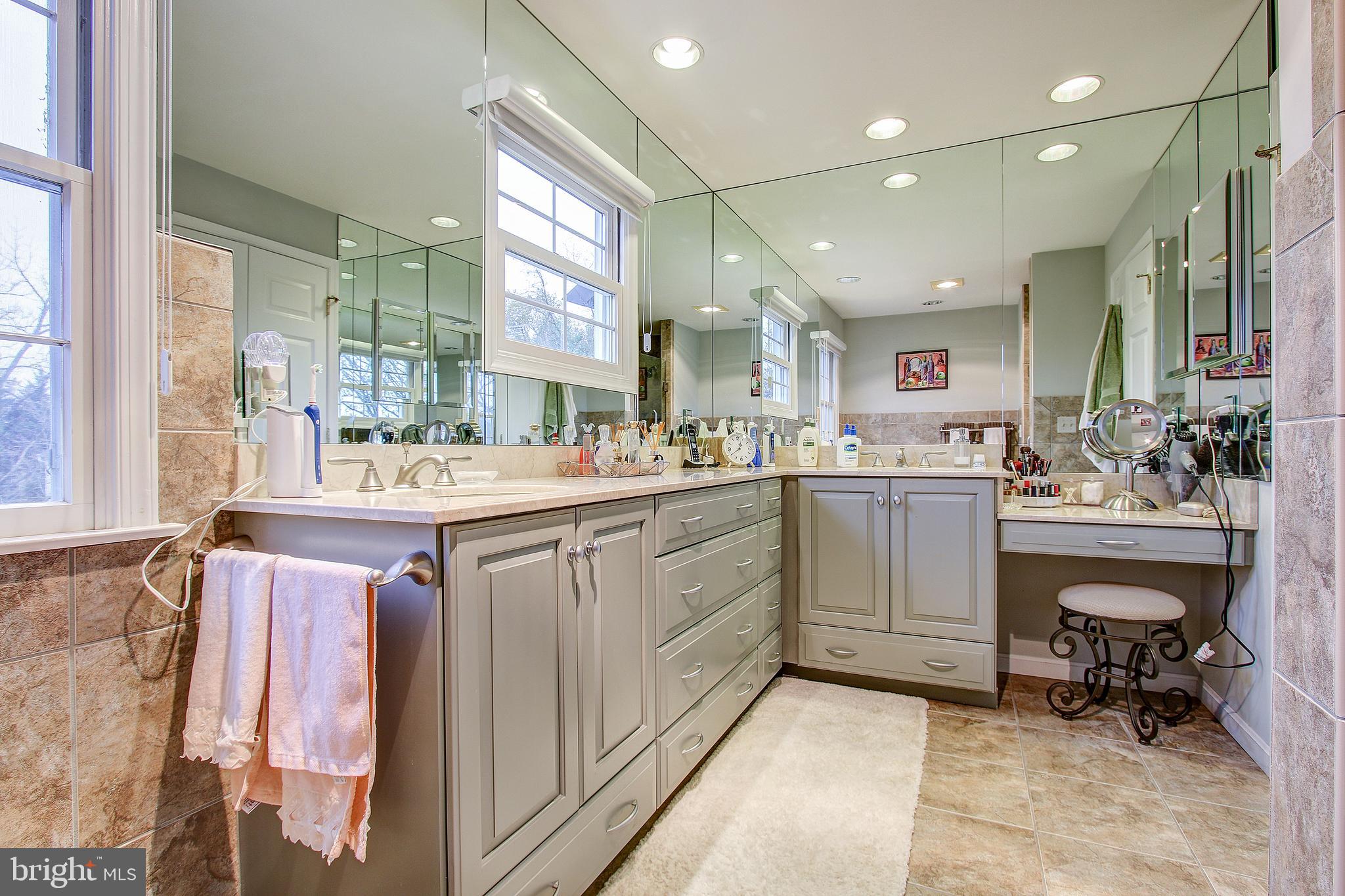 9605 Persimmon Tree Road Potomac, MD 20854 - Photo 29 of 32 Master Bath
