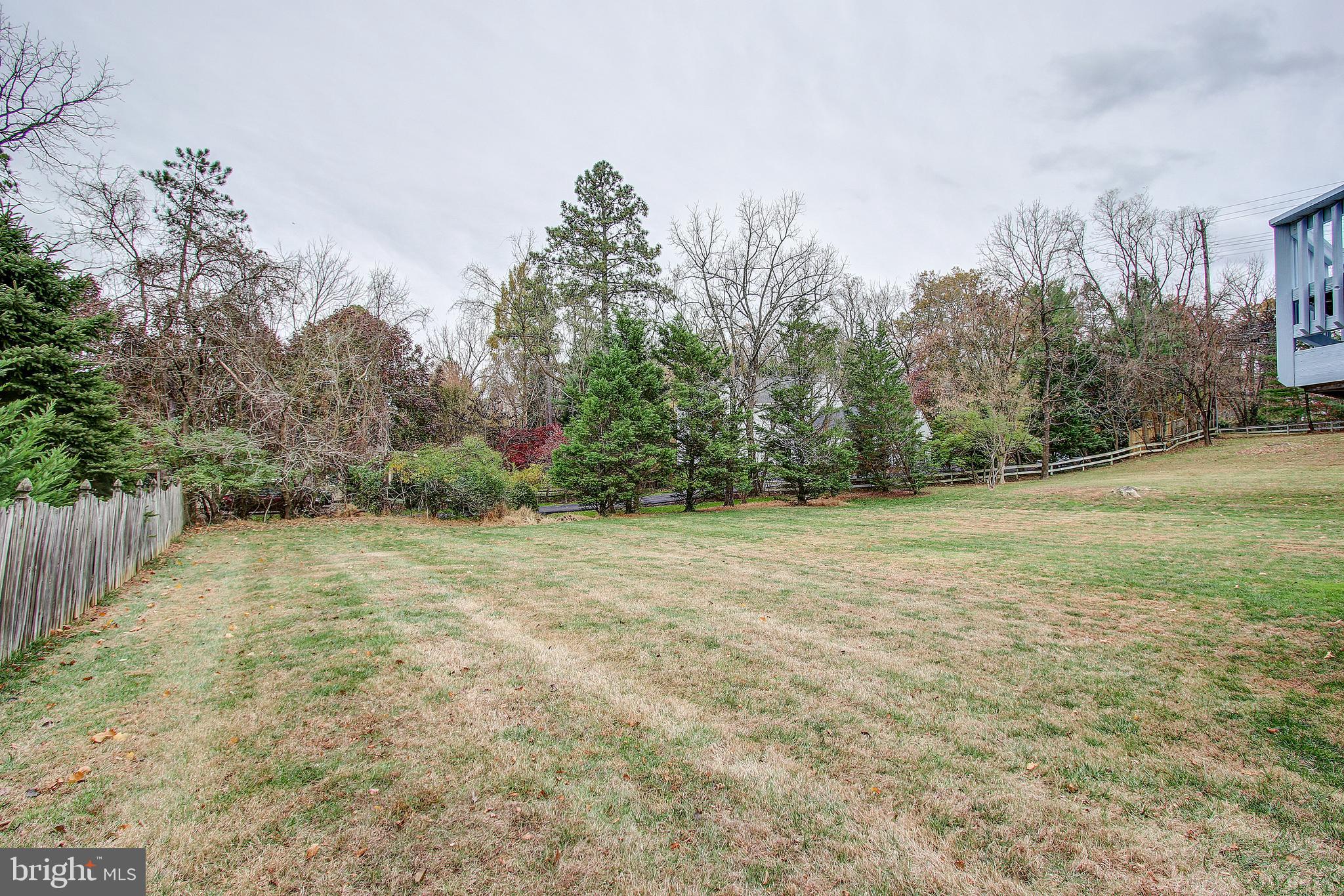 9605 Persimmon Tree Road Potomac, MD 20854 - Photo 31 of 32 Backyard