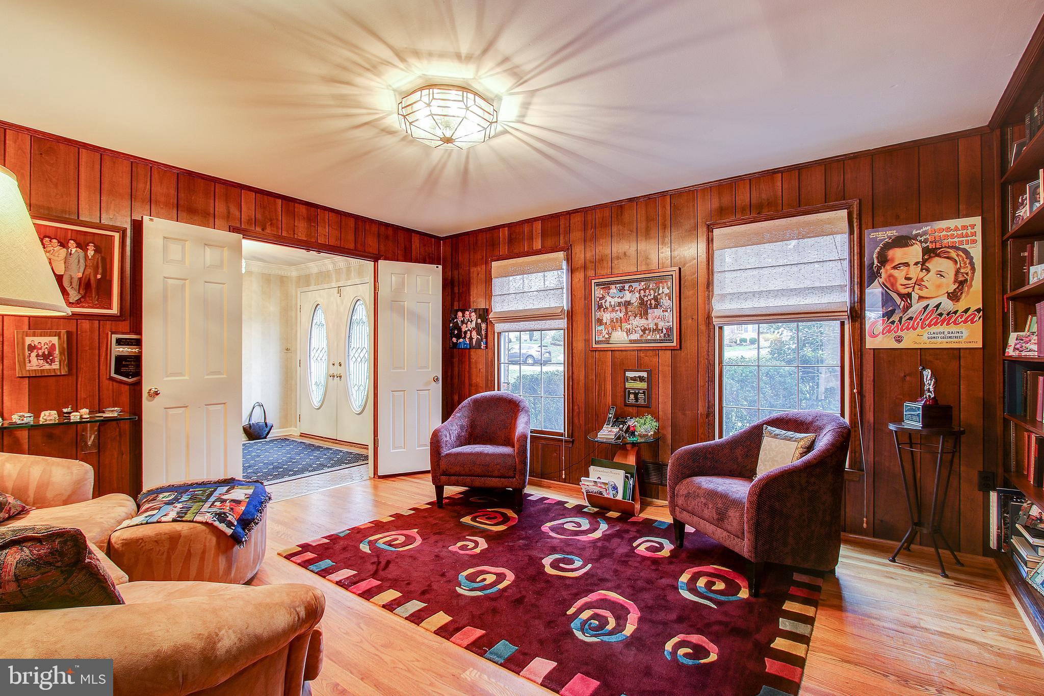 9605 Persimmon Tree Road Potomac, MD 20854 - Photo 8 of 32 Gallery Image 8