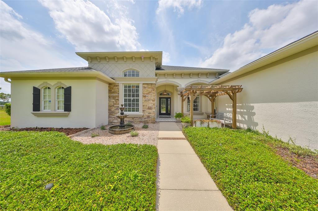18423 Lithia Towne Road Lithia, FL 33547 - Photo 3 of 79 Gallery Image 3