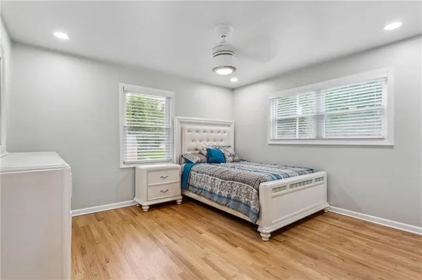 $2,000 | 2985 Dodson Drive, East Point, GA 30344
