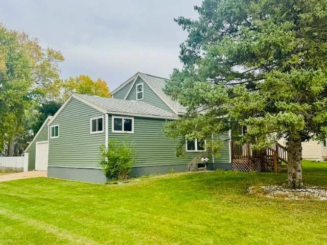 $94,000 | 2007 Court Street, Slayton, MN 56172