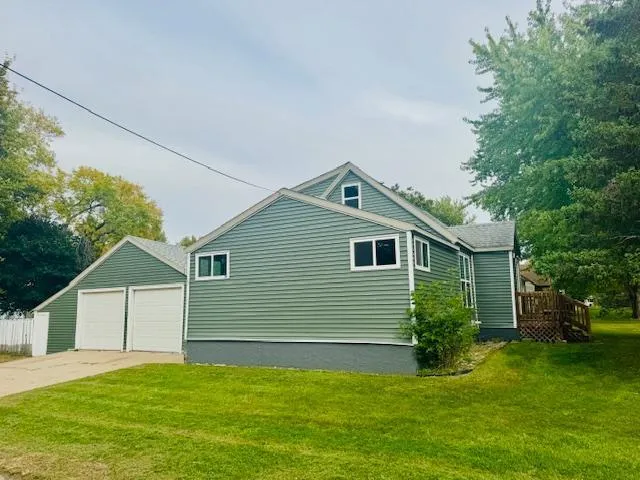 $94,000 | 2007 Court Street, Slayton, MN 56172