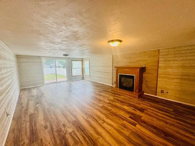 $94,000 | 2007 Court Street, Slayton, MN 56172