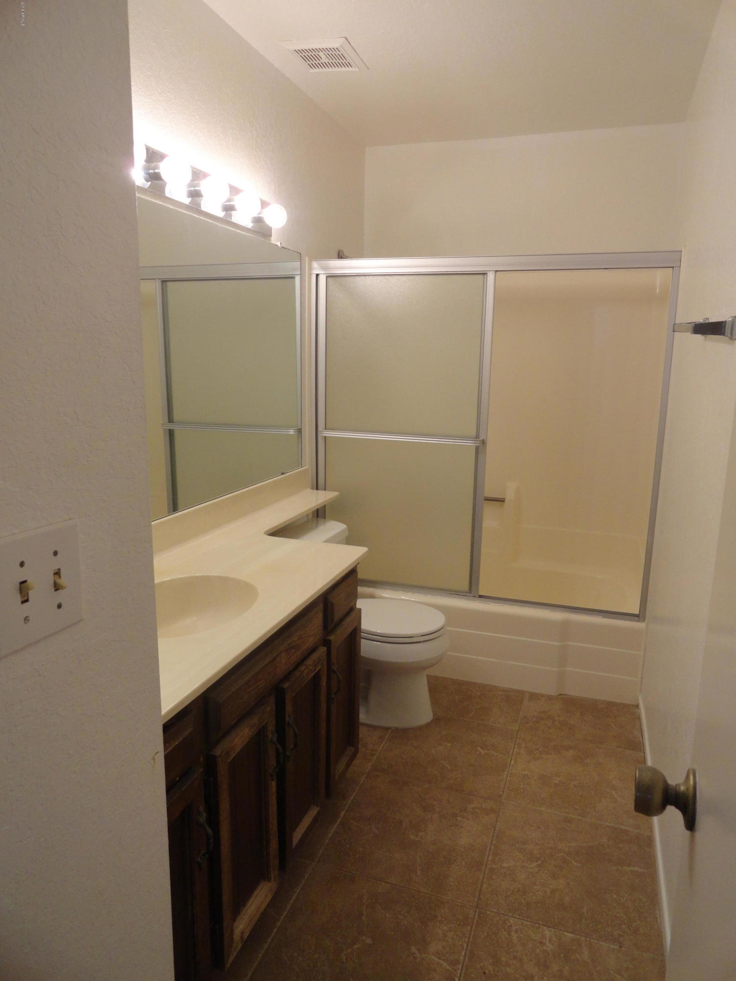 20234 West Ray Road Buckeye, AZ 85326 - Photo 8 of 25 DSC01684