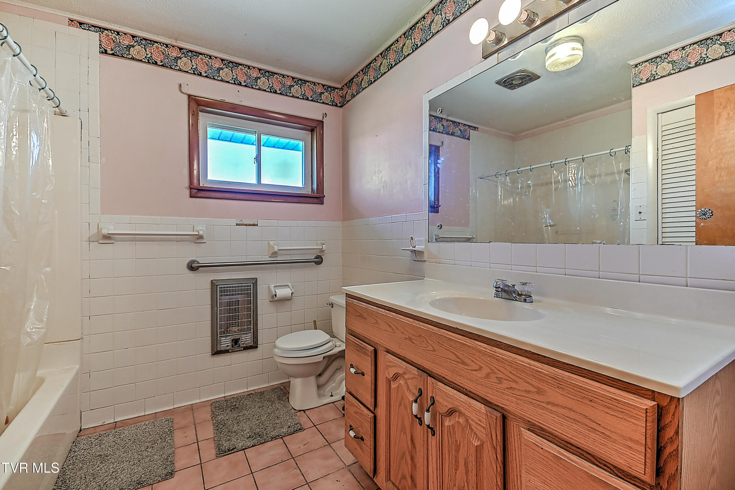 110 Johnson Street Greeneville, TN 37745 - Photo 20 of 24 110 Johnson St Bathroom Drone 2