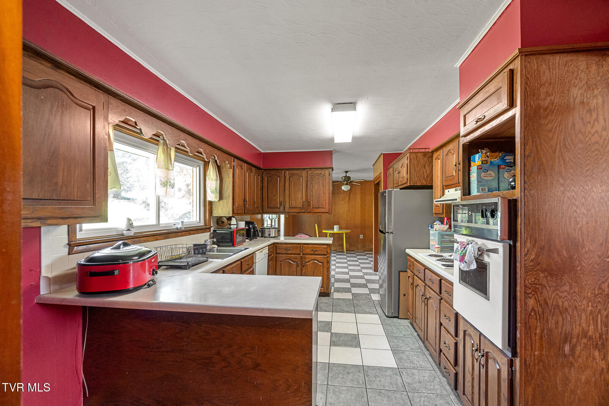 110 Johnson Street Greeneville, TN 37745 - Photo 7 of 24 110 Kitchen 2
