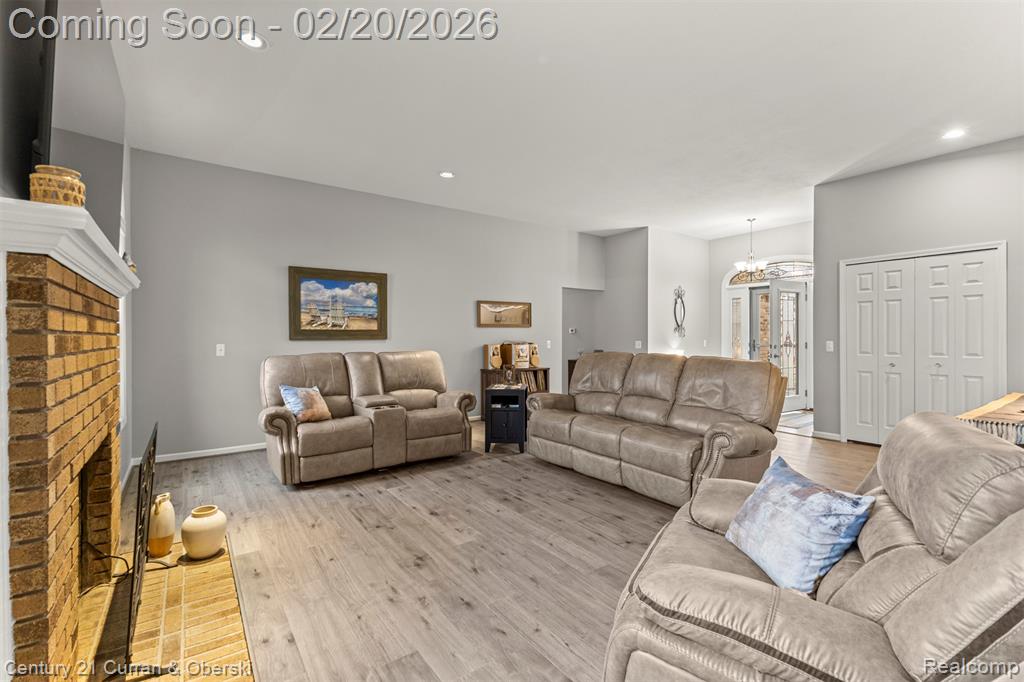 26802 Inverness Street Woodhaven, MI 48183 - Photo 9 of 47