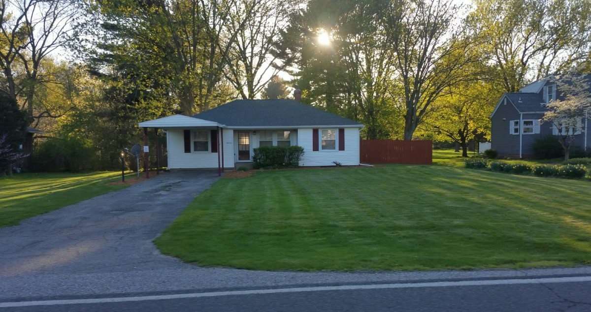 52723 Lilac Road South Bend, IN 46628 - Photo 1 of 2 Gallery Image 1