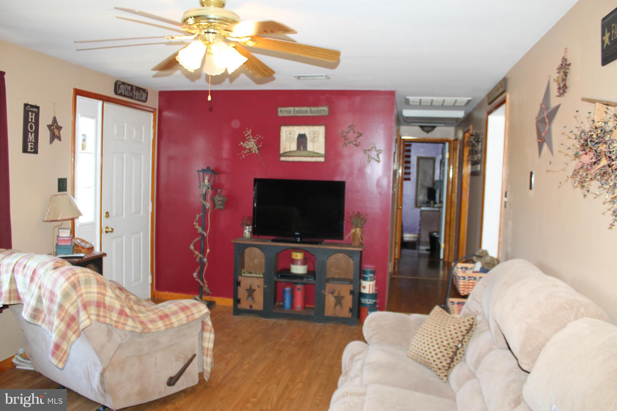634 Box Factory Road Summit Point, WV 25446 - Photo 3 of 30 Living Room