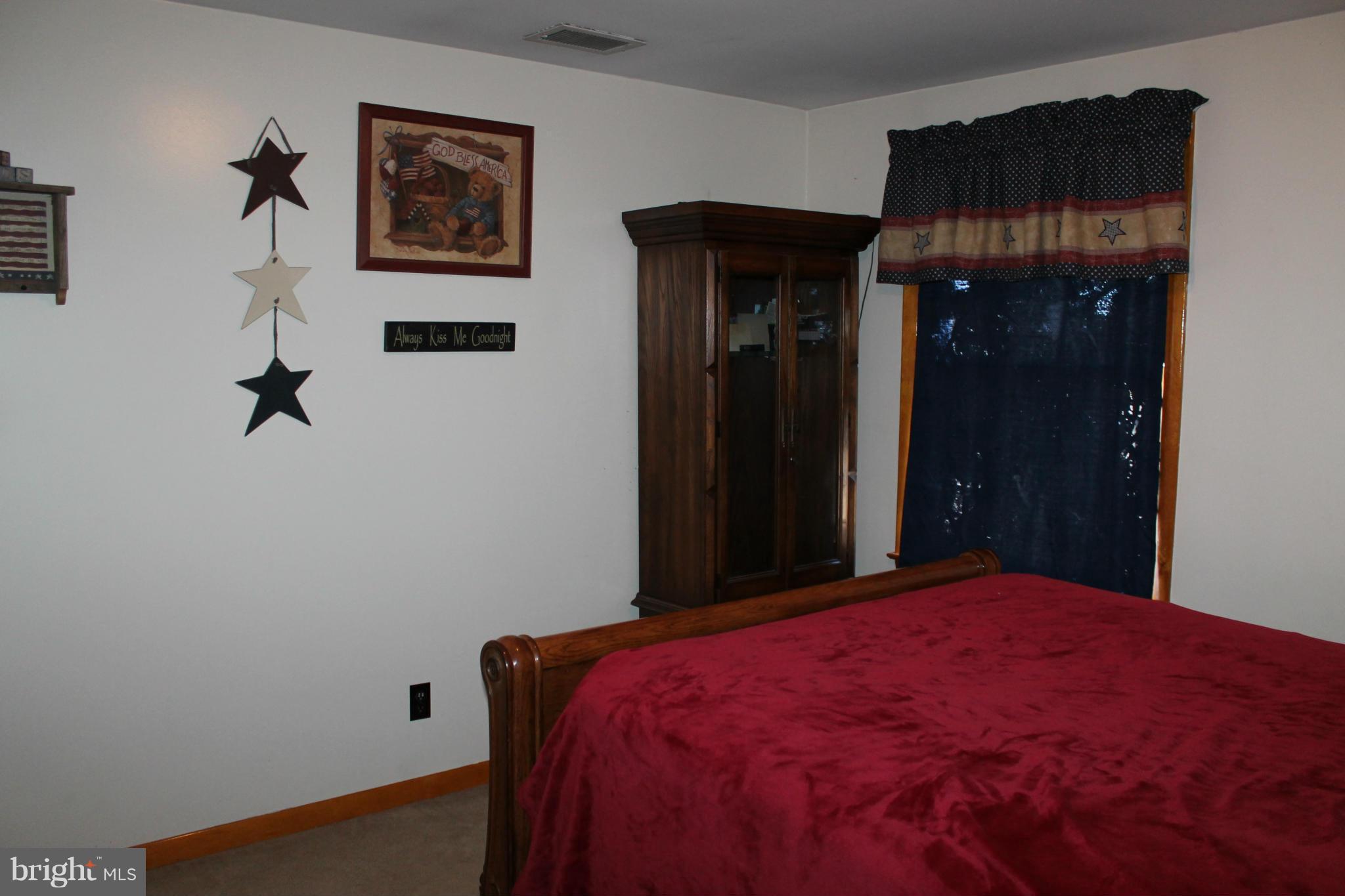 634 Box Factory Road Summit Point, WV 25446 - Photo 22 of 30 Bedroom (Master)
