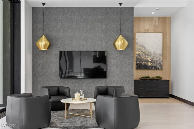 $9,595,000 | 38 Skybird Court, Las Vegas, NV 89135