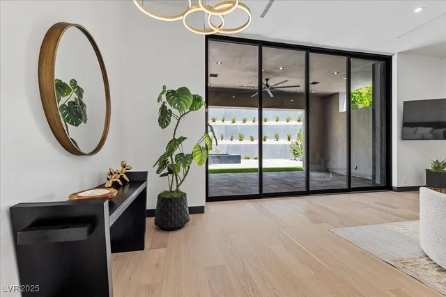 $9,595,000 | 38 Skybird Court, Las Vegas, NV 89135