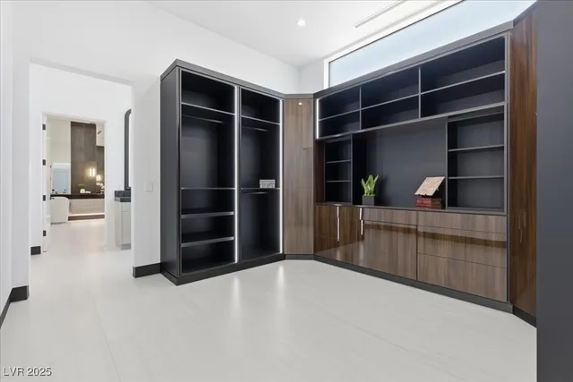 $9,095,000 | 38 Skybird Court, Las Vegas, NV 89135