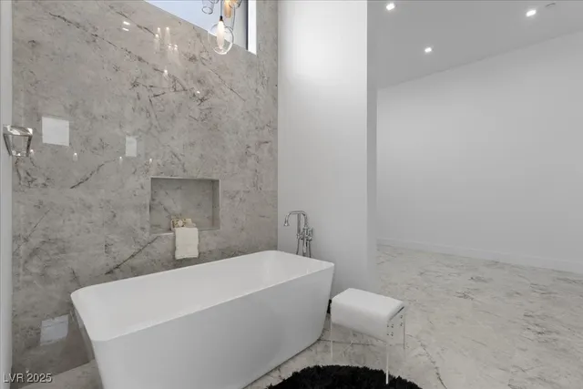 $9,595,000 | 38 Skybird Court, Las Vegas, NV 89135