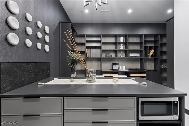 $9,095,000 | 38 Skybird Court, Las Vegas, NV 89135