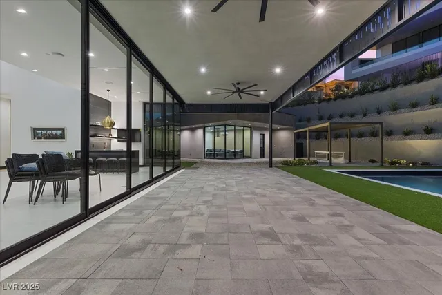 $9,595,000 | 38 Skybird Court, Las Vegas, NV 89135