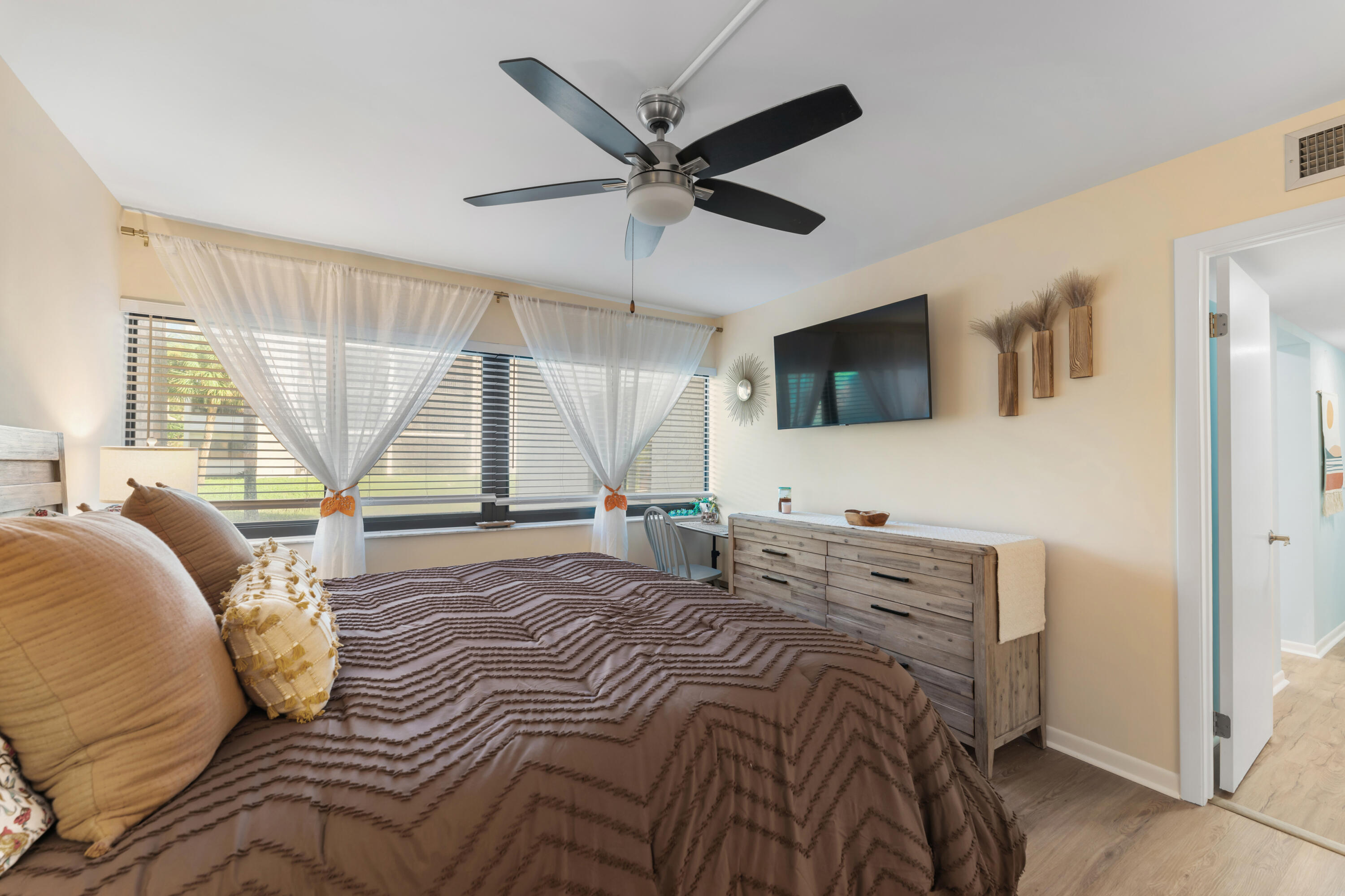 1605 Highway 1, Unit D101 Jupiter, FL 33477 - Photo 17 of 36 034-1605SUS1-D101-Jupiter-FL-FULL