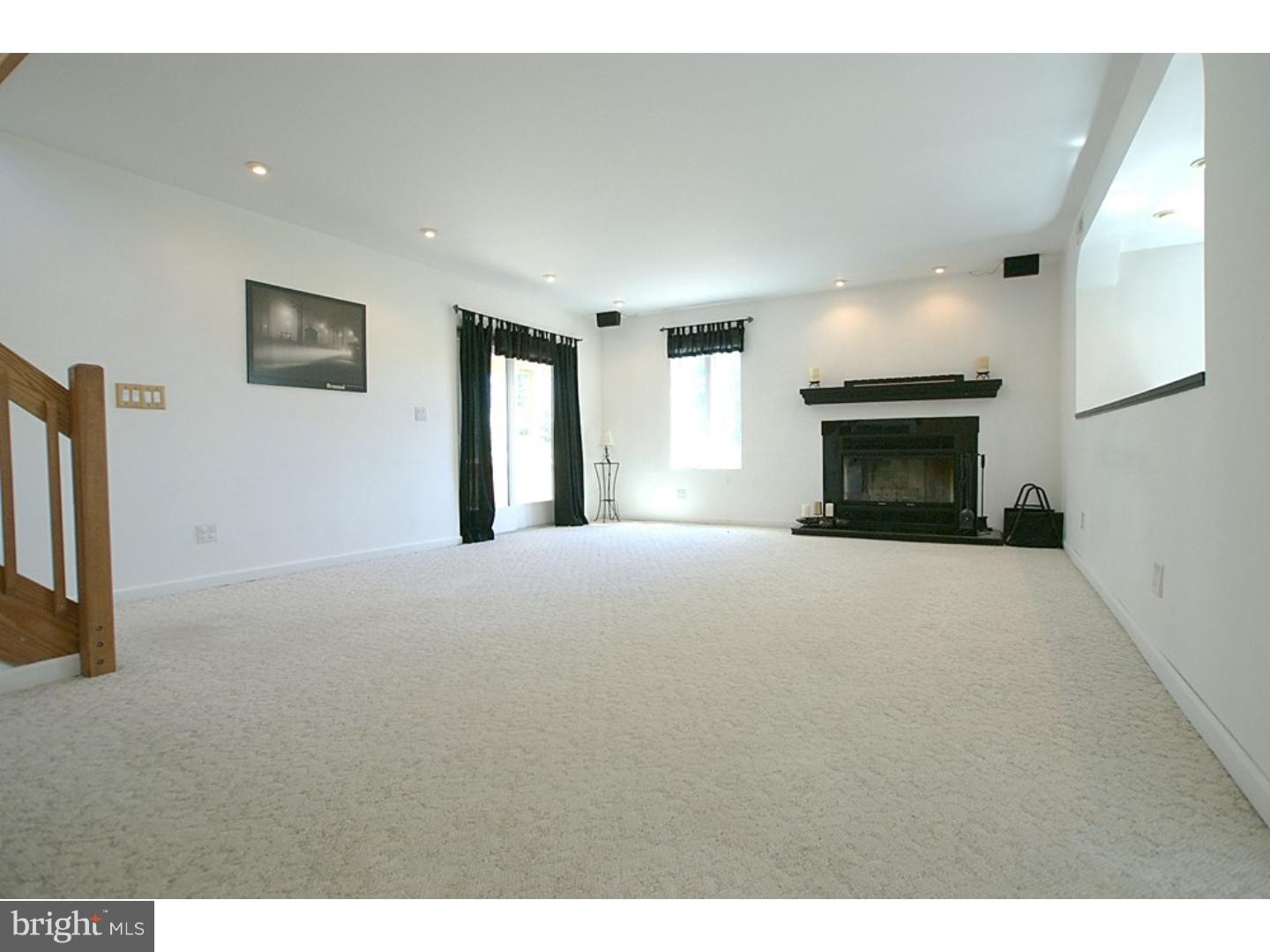 272 Arneys Mt Road Pemberton, NJ 08068 - Photo 7 of 25 Family Room