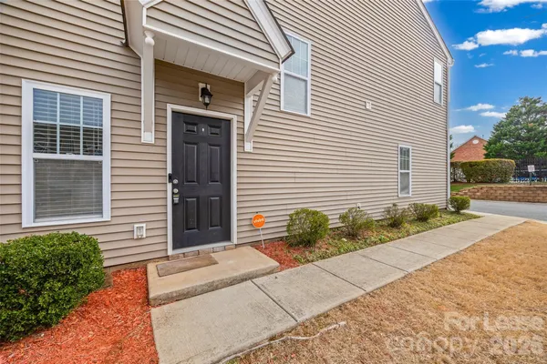 $2,000 | 7333 Adare Mews Road, Charlotte, NC 28217