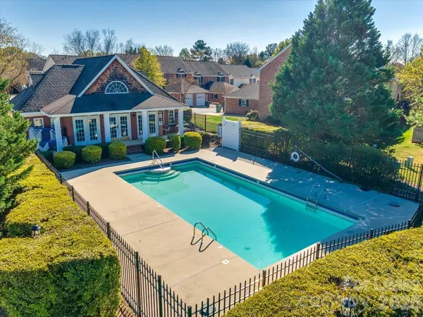 $2,000 | 7333 Adare Mews Road, Charlotte, NC 28217