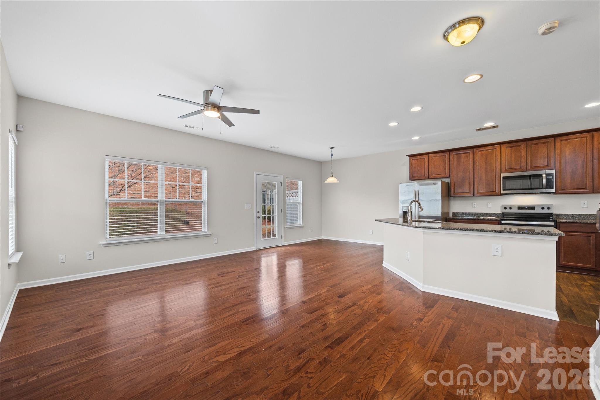 7333 Adare Mews Road Charlotte, NC 28217 - Photo 4 of 32