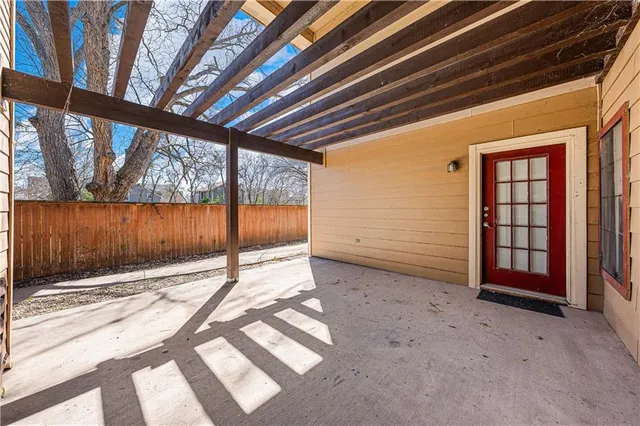 $235,000 | 2410 South 2nd Street, Unit 841, Waco, TX 76706