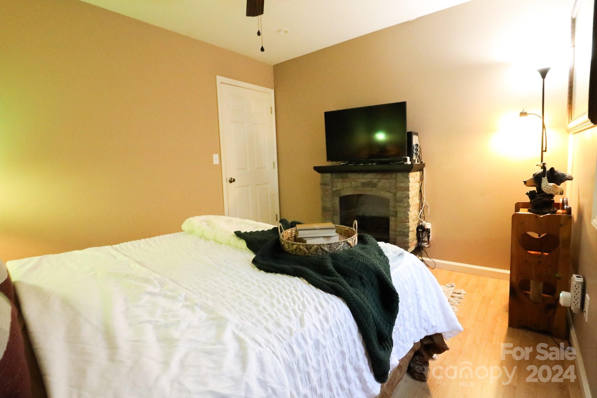 246 Condrey Road, Unit 9 10 Marion, NC 28752 - Photo 12 of 16 Gallery Image 12