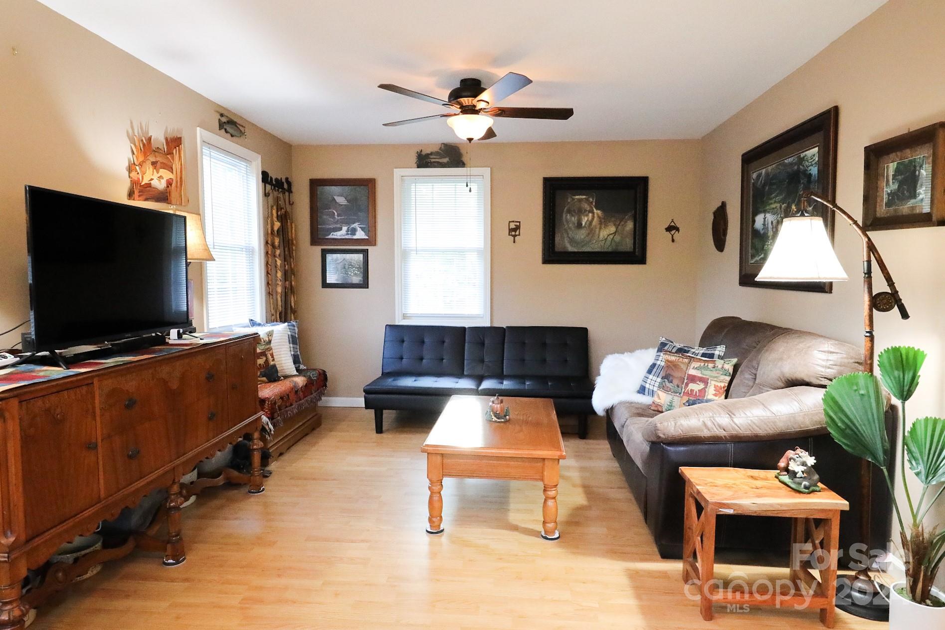 246 Condrey Road, Unit 9 10 Marion, NC 28752 - Photo 6 of 16 Gallery Image 6