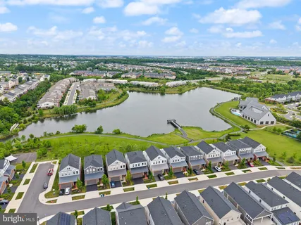 $759,900 | 23640 Bolton Cres Terrace, Unit 403, Ashburn, VA 20148