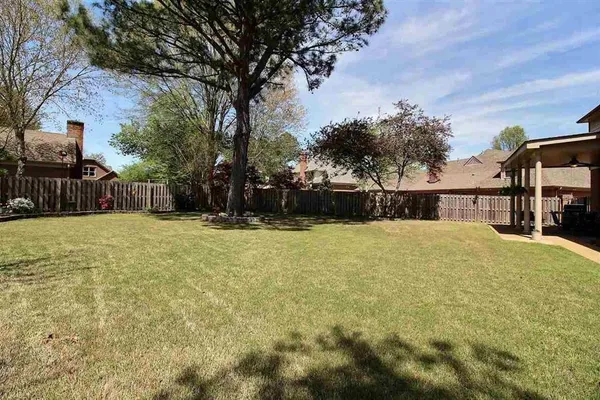 $3,950 | 2345 Linkenholt Drive, Collierville, TN 38017