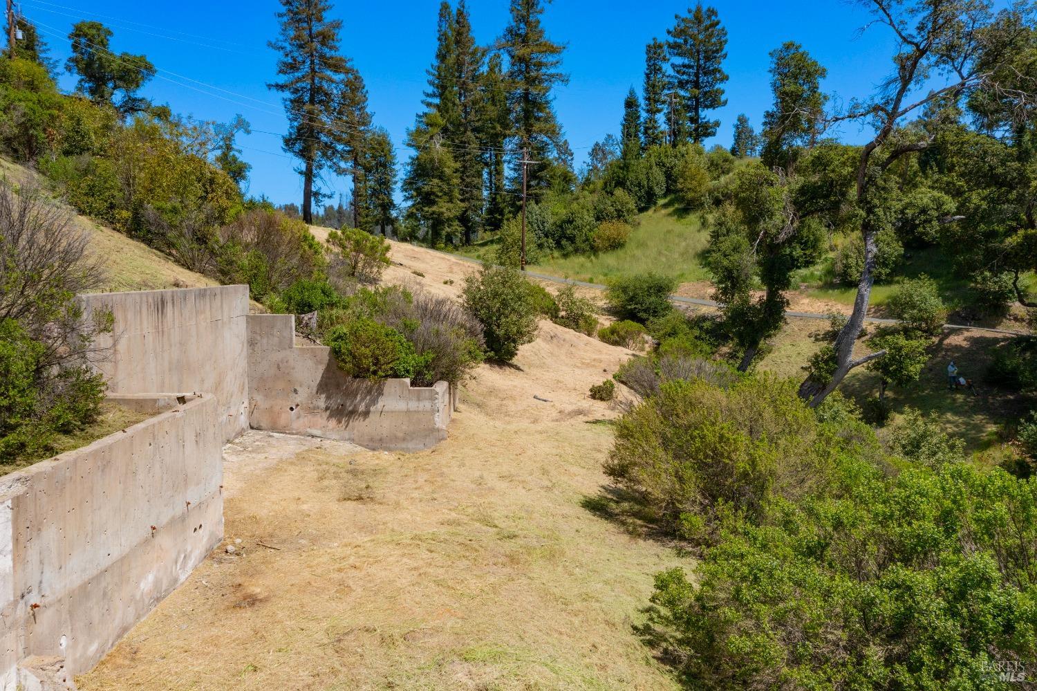 1058 Wikiup Drive Santa Rosa, CA 95403 - Photo 16 of 25 a view of a yard