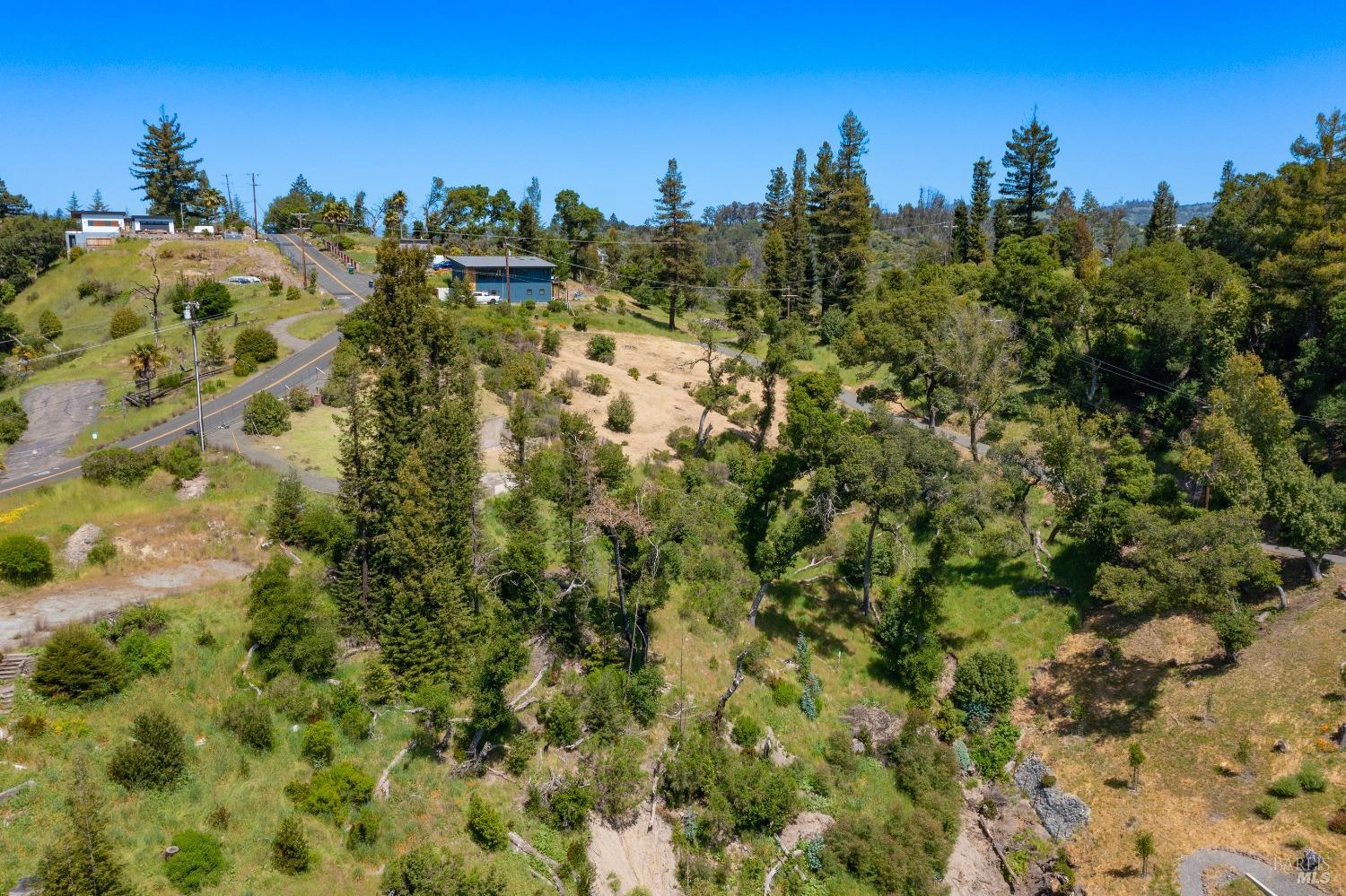 1058 Wikiup Drive Santa Rosa, CA 95403 - Photo 8 of 25 a view of a city