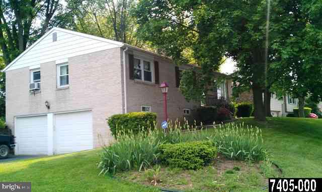 2282 Sycamore Road York, PA 17408 - Photo 3 of 11