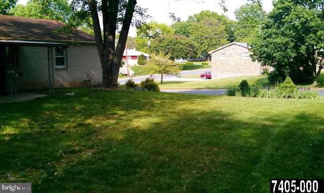 2282 Sycamore Road York, PA 17408 - Photo 5 of 11