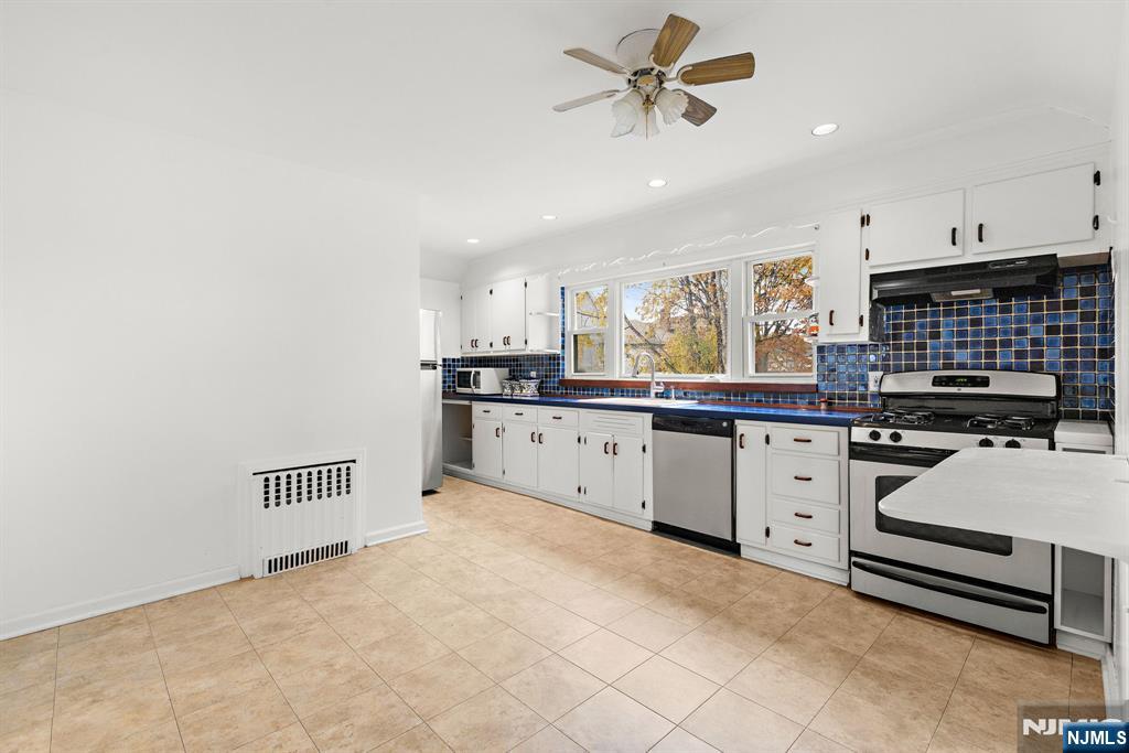 97 Riverview Avenue, Unit 2 Cliffside Park, NJ 07010 - Photo 2 of 18