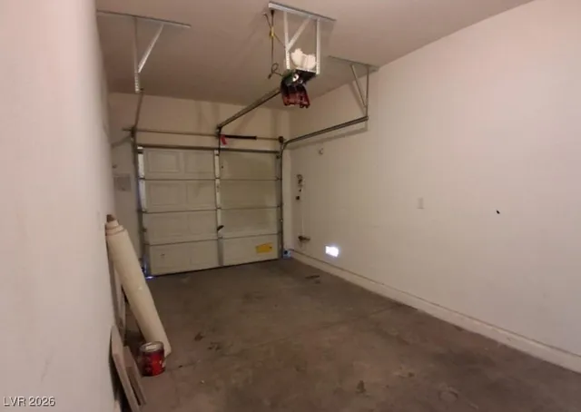 $1,600 | 1215 Oak Village Avenue, Las Vegas, NV 89183