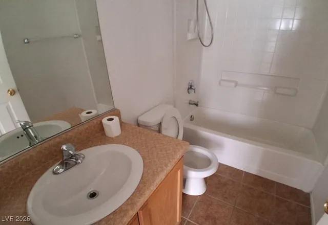 $1,600 | 1215 Oak Village Avenue, Las Vegas, NV 89183