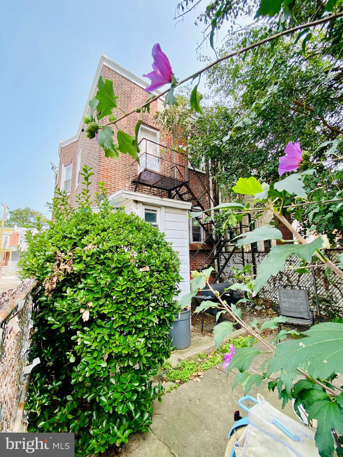 1114 Divinity Street Philadelphia, PA 19143 - Photo 4 of 11 Gallery Image 4