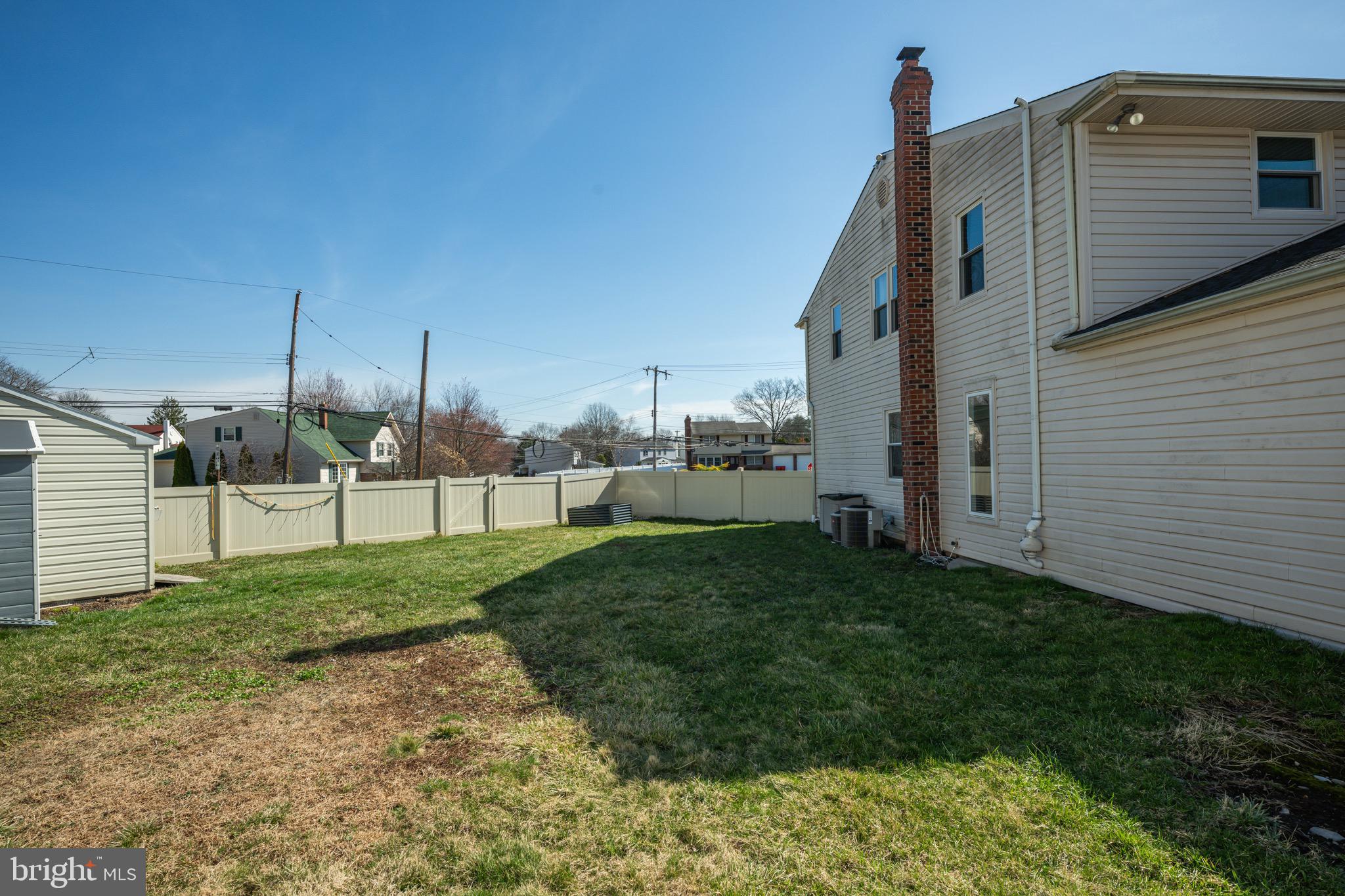 1087 Roberts Road Warminster, PA 18974 - Photo 32 of 36 Still plenty of room!