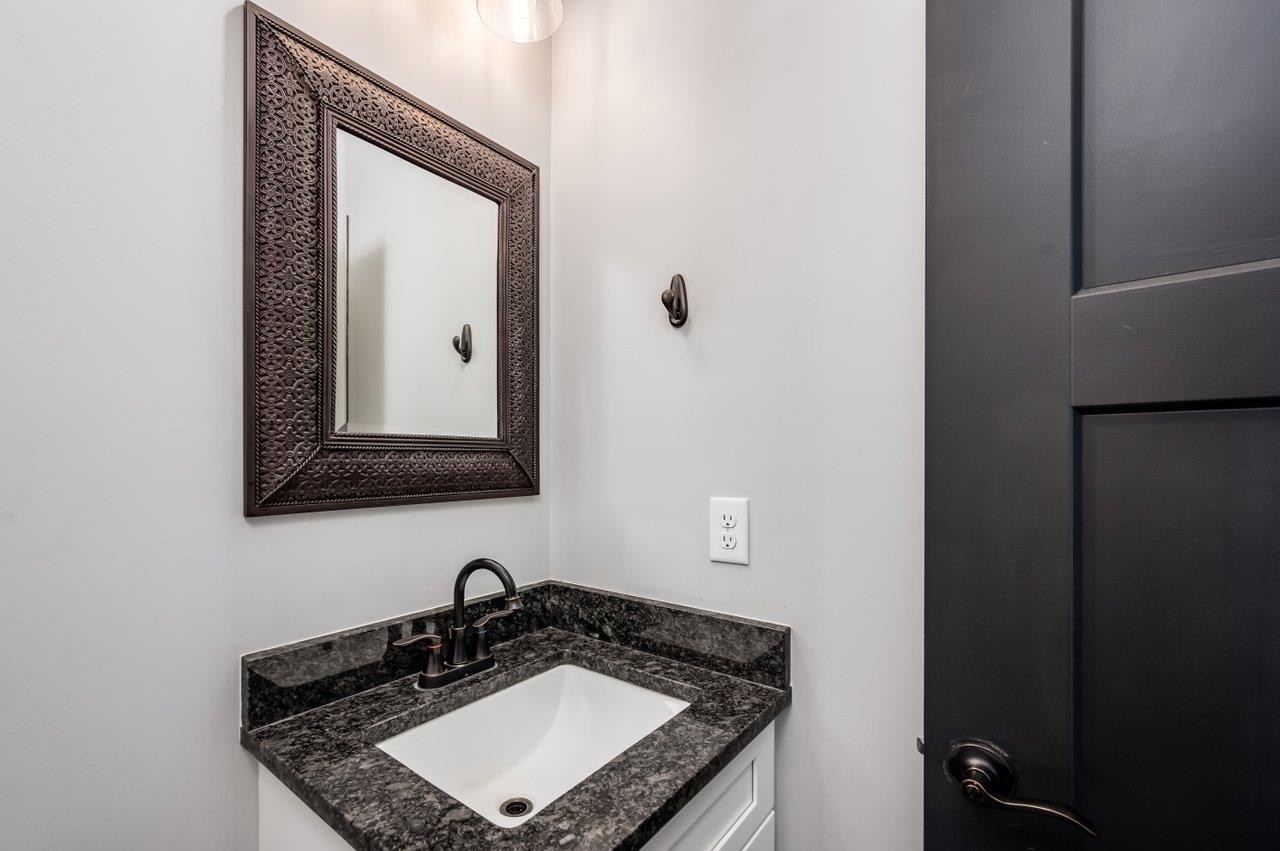 11 Ski Tow Road Weare, NH 03281 - Photo 17 of 49