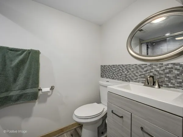 $424,900 | 3742 Clinton Avenue, Berwyn, IL 60402