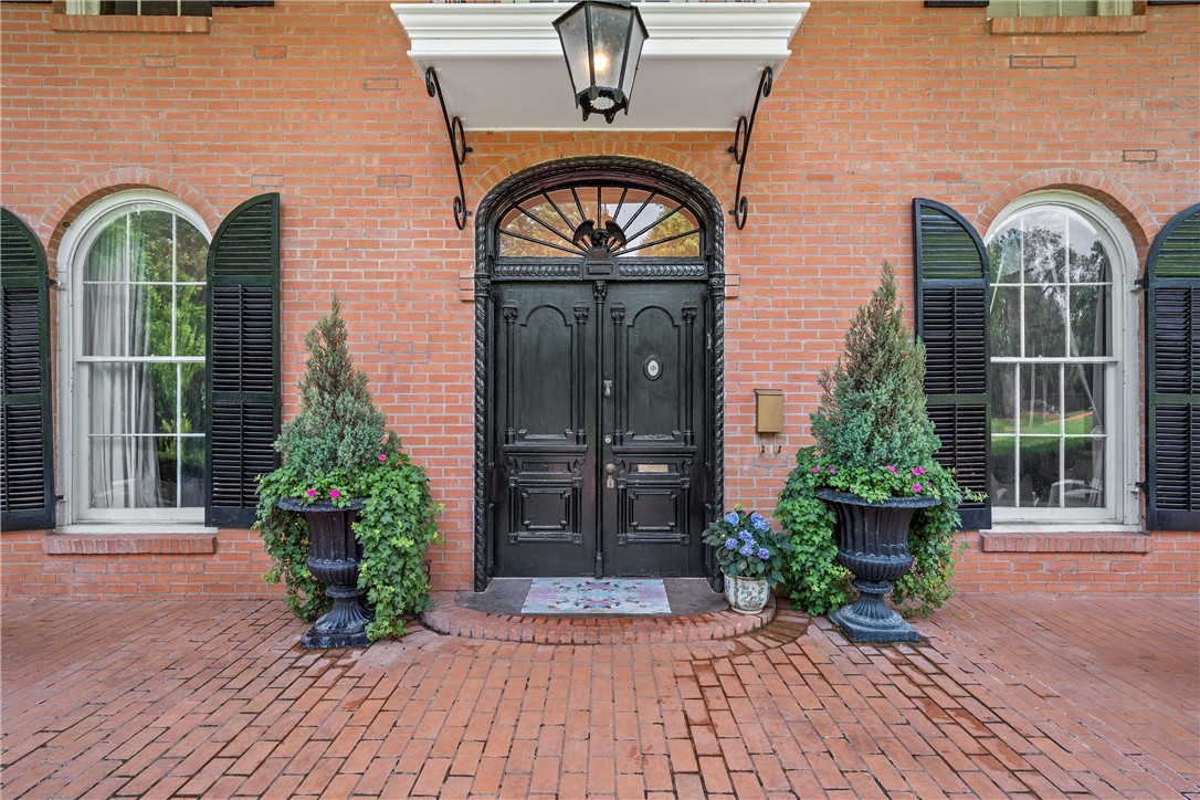 3217 Robin Road Waco, TX 76708 - Photo 10 of 61 a front view of a house with garden