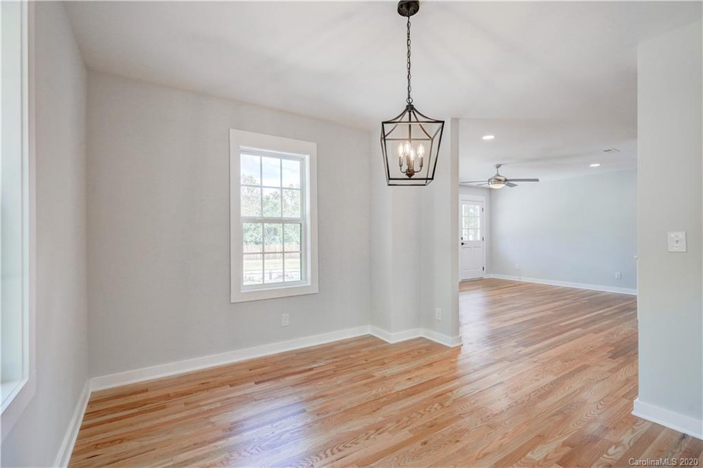 2826 Cowles Road Charlotte, NC 28208 - Photo 17 of 33 Gallery Image 17