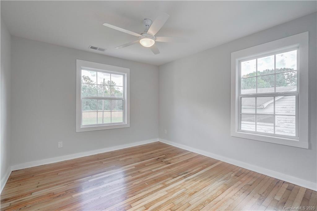 2826 Cowles Road Charlotte, NC 28208 - Photo 24 of 33 Gallery Image 24